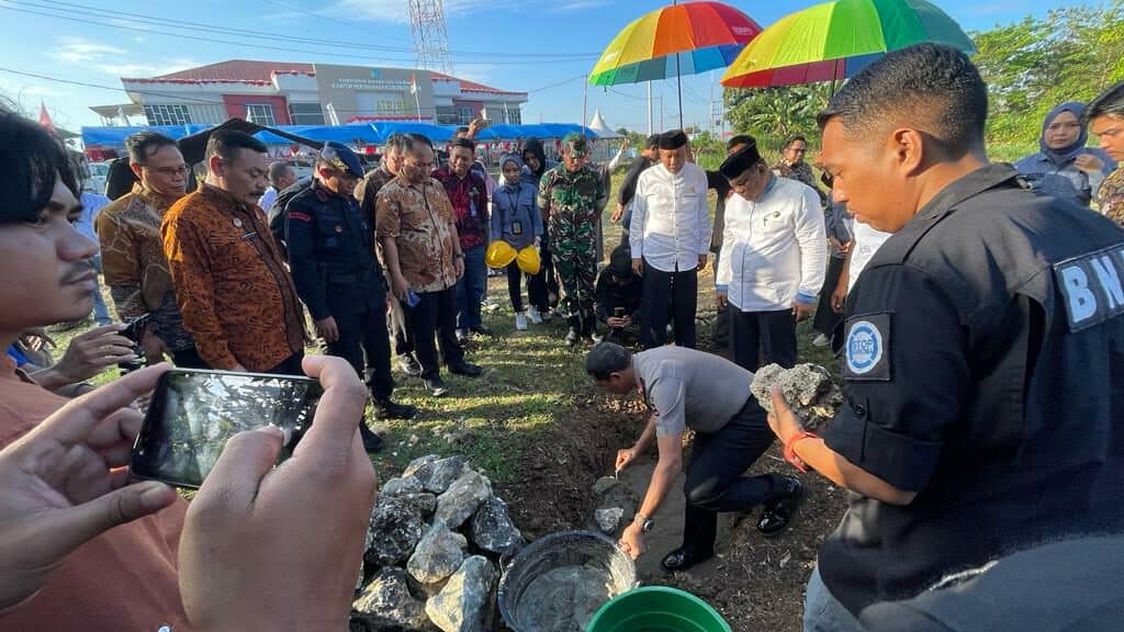 Kepala BNN Kota Palopo Hadiri Peletakan Batu Pertama Pembangunan Gedung Kantor BNN Kab. Bone Kepala BNN Kota Palopo Hadiri Peletakan Batu Pertama Pembangunan Gedung Kantor BNN Kab. Bone